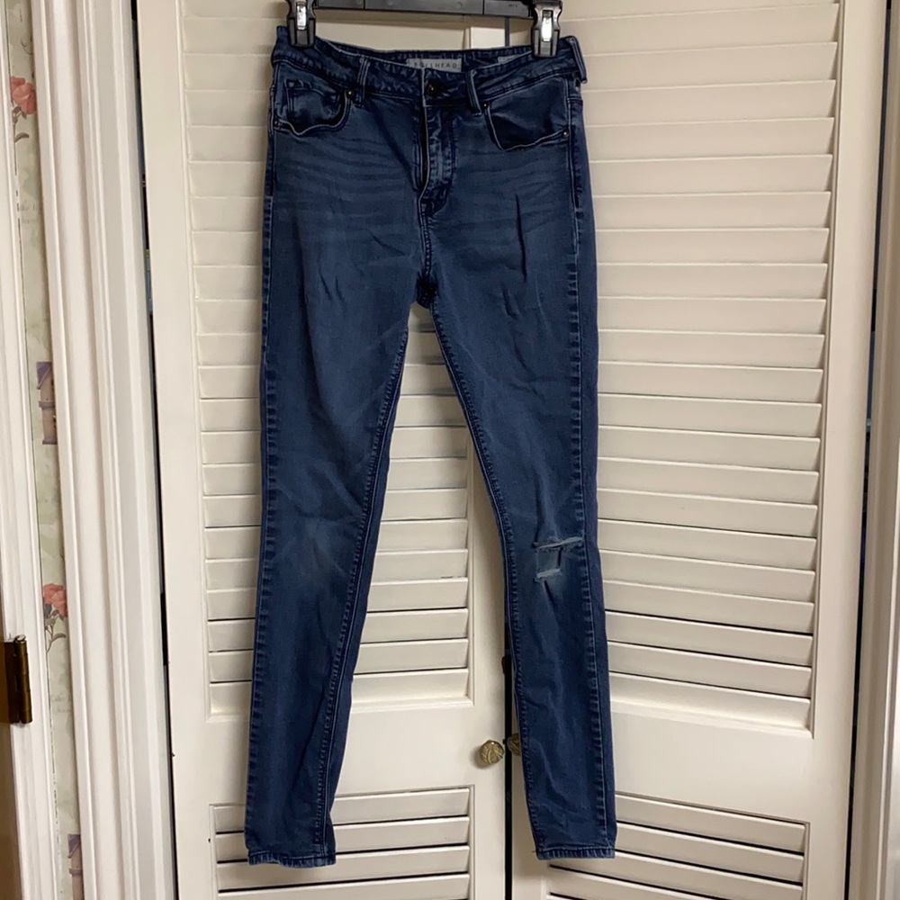 Size 7 Bullhead skinny high rise stretch jeans 28” inseam